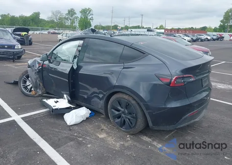 2024 Tesla Model Y Long Range Dual Motor All-Wheel Drive/Rwd from USA, damaged, VIN 7SAYGDED6RF151881